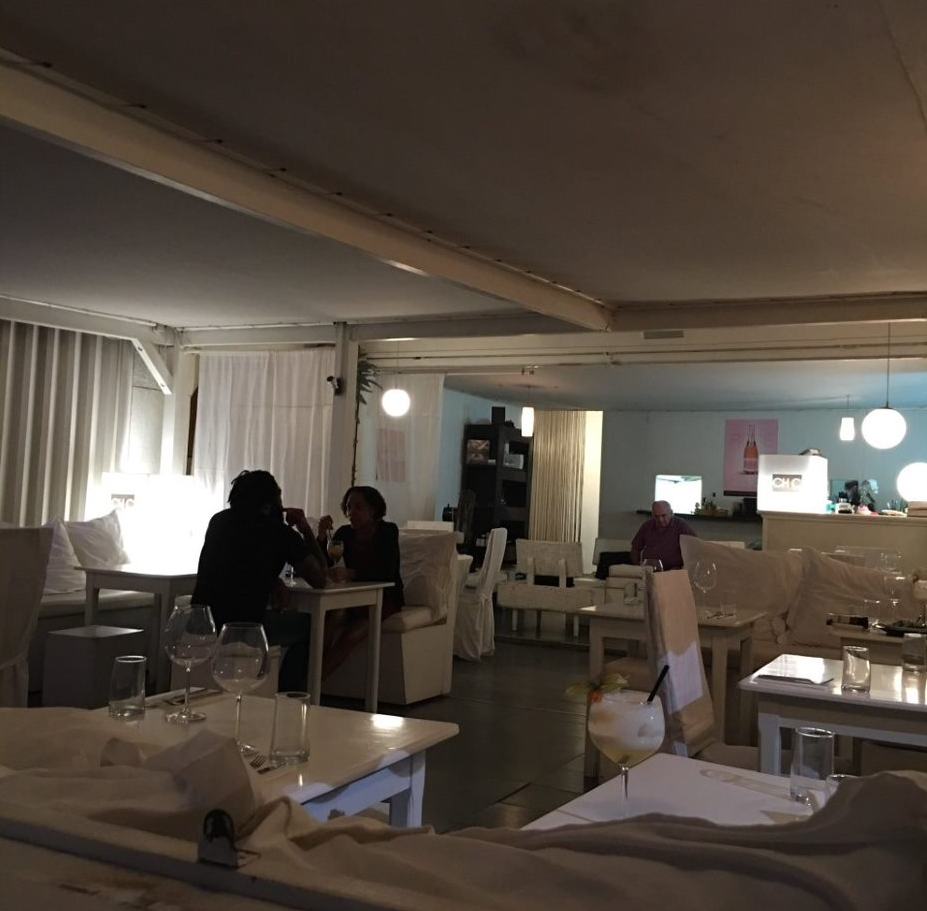 restaurant voile-blanche image