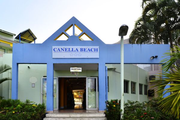 hebergement Canella Beach offer Canella Beach Hotel Studio with garden view image