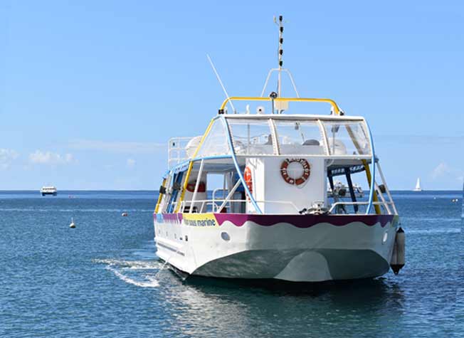 LES NAUTILUS Offer The Nautilus - Glass botton boat