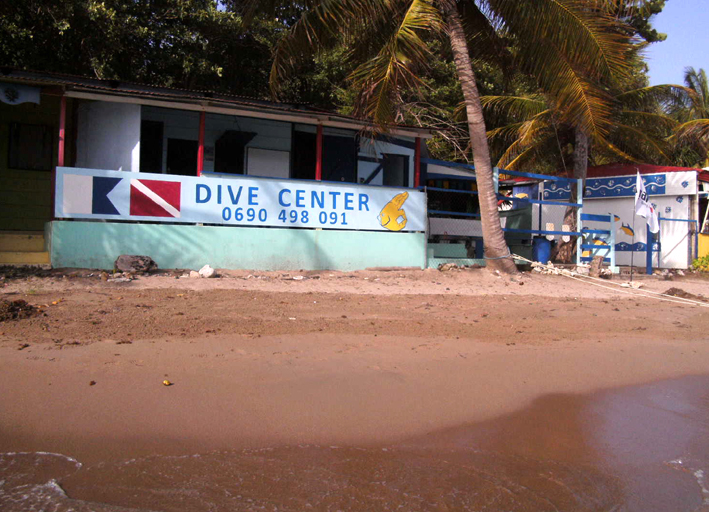 La Dive Bouteille - Dive Center Offer The Bottle Dive - Baptism Diving